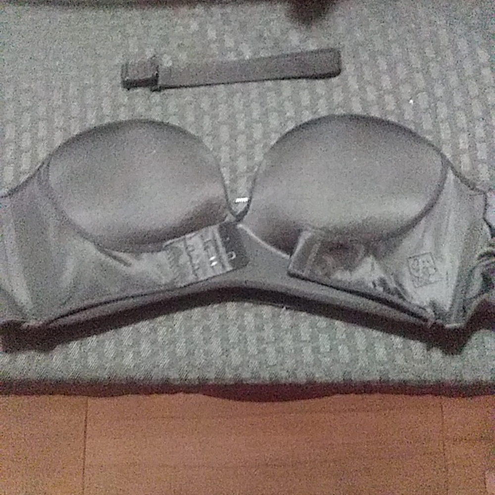 The Famous Jessibra - No wires - Super Push them up - Instagram - Brand new.
